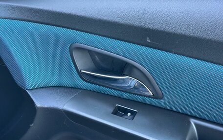 Chevrolet Cruze II, 2013 год, 830 000 рублей, 19 фотография
