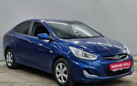 Hyundai Solaris II рестайлинг, 2013 год, 663 000 рублей, 3 фотография