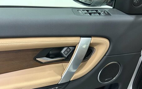 Land Rover Discovery Sport I рестайлинг, 2025 год, 6 090 000 рублей, 8 фотография