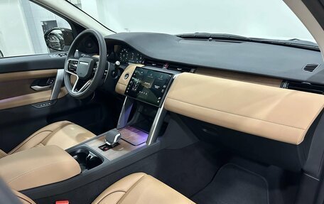 Land Rover Discovery Sport I рестайлинг, 2025 год, 6 090 000 рублей, 13 фотография