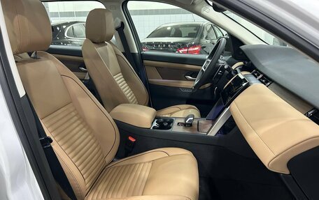 Land Rover Discovery Sport I рестайлинг, 2025 год, 6 090 000 рублей, 19 фотография