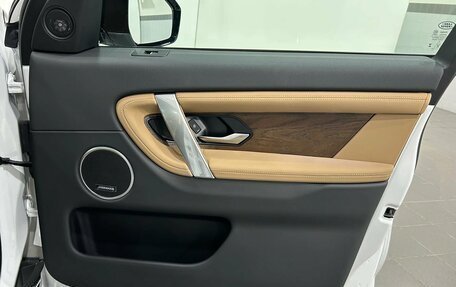 Land Rover Discovery Sport I рестайлинг, 2025 год, 6 090 000 рублей, 31 фотография