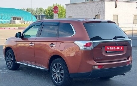 Mitsubishi Outlander III рестайлинг 3, 2012 год, 1 299 000 рублей, 4 фотография