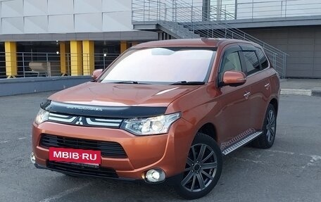 Mitsubishi Outlander III рестайлинг 3, 2012 год, 1 299 000 рублей, 6 фотография