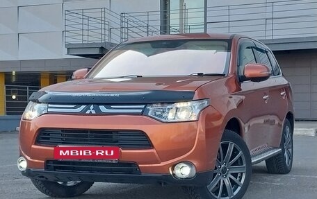 Mitsubishi Outlander III рестайлинг 3, 2012 год, 1 299 000 рублей, 7 фотография