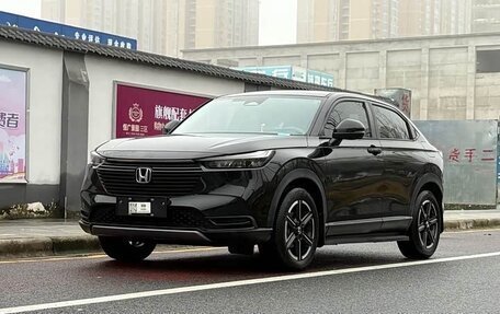 Honda Vezel, 2023 год, 1 820 000 рублей, 3 фотография
