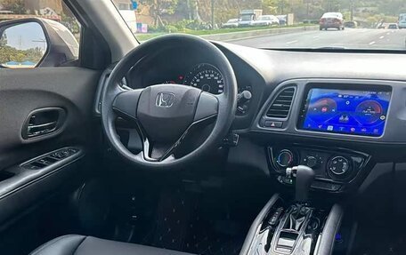 Honda Vezel, 2022 год, 1 420 000 рублей, 11 фотография