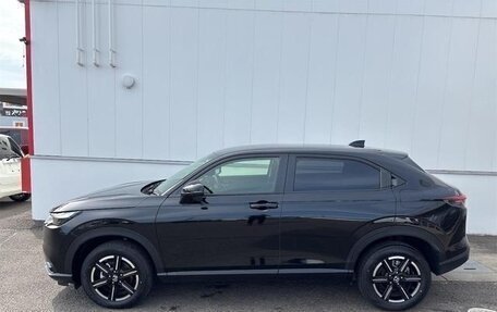 Honda Vezel, 2024 год, 2 450 000 рублей, 2 фотография