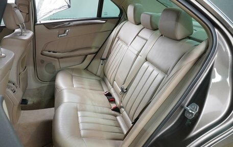 Mercedes-Benz E-Класс, 2010 год, 1 289 000 рублей, 9 фотография