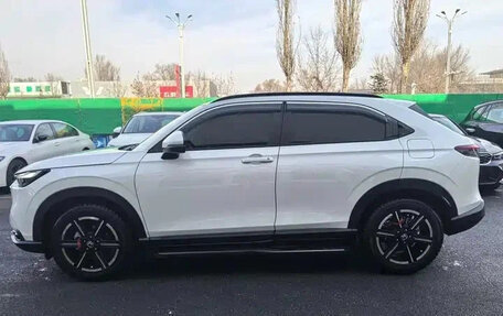 Honda Vezel, 2022 год, 1 420 000 рублей, 4 фотография