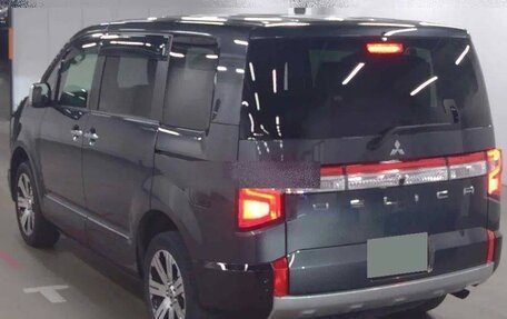 Mitsubishi Delica D:5 I, 2022 год, 2 720 000 рублей, 2 фотография