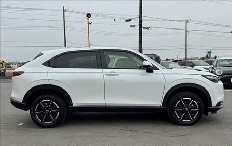 Honda Vezel, 2024 год, 1 950 155 рублей, 2 фотография