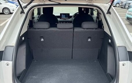 Honda Vezel, 2024 год, 1 950 155 рублей, 21 фотография