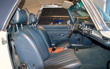 Mercedes-Benz SL-Класс, 1969 год, 10 180 000 рублей, 15 фотография