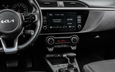 KIA Rio IV, 2021 год, 1 899 000 рублей, 19 фотография