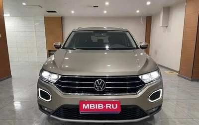 Volkswagen T-Roc I, 2022 год, 1 420 000 рублей, 1 фотография