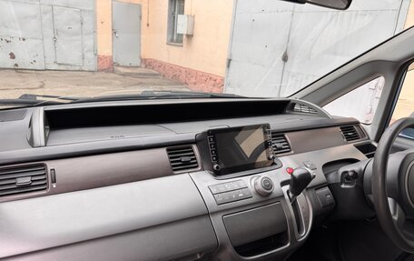 Honda Stepwgn III, 2006 год, 950 000 рублей, 11 фотография