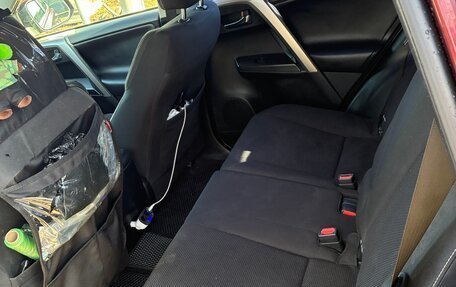 Toyota RAV4, 2017 год, 2 000 000 рублей, 6 фотография