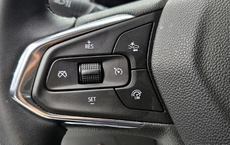 Chevrolet Trax, 2023 год, 1 720 000 рублей, 10 фотография