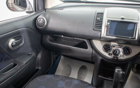 Nissan Note II рестайлинг, 2005 год, 399 000 рублей, 18 фотография