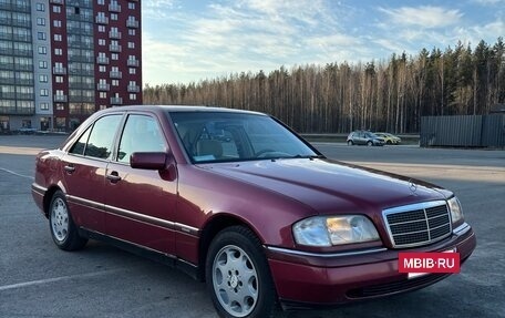 Mercedes-Benz C-Класс, 1995 год, 350 000 рублей, 2 фотография