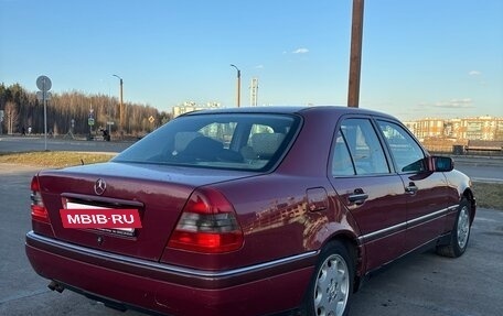 Mercedes-Benz C-Класс, 1995 год, 350 000 рублей, 3 фотография