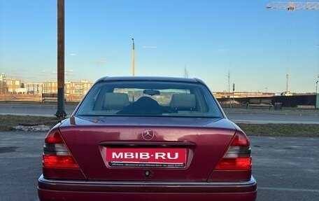 Mercedes-Benz C-Класс, 1995 год, 350 000 рублей, 4 фотография