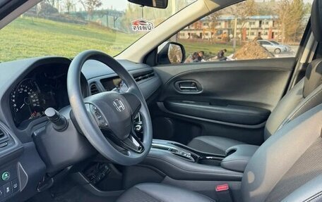 Honda Vezel, 2022 год, 1 470 004 рублей, 8 фотография