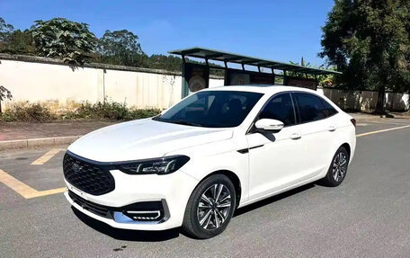 Ford Escort, 2021 год, 1 087 677 рублей, 3 фотография