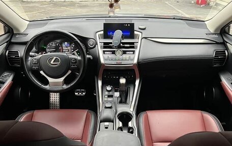 Lexus NX I, 2017 год, 2 380 000 рублей, 8 фотография