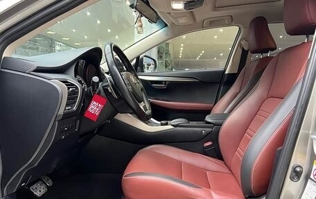 Lexus NX I, 2017 год, 2 380 000 рублей, 10 фотография