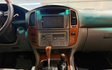 Toyota Land Cruiser 100 рестайлинг 2, 2007 год, 1 850 000 рублей, 10 фотография