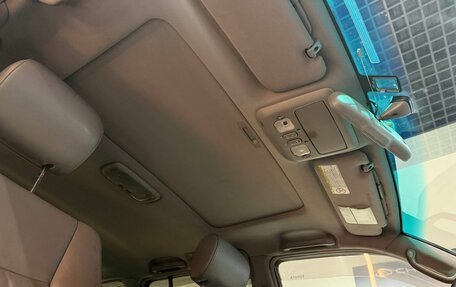 Toyota Land Cruiser 100 рестайлинг 2, 2007 год, 1 850 000 рублей, 16 фотография