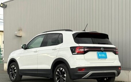 Volkswagen T-Roc I, 2023 год, 1 315 555 рублей, 4 фотография