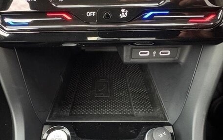 Volkswagen T-Roc I, 2023 год, 1 315 555 рублей, 19 фотография