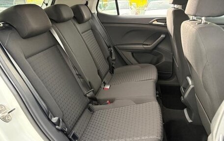 Volkswagen T-Roc I, 2023 год, 1 315 555 рублей, 23 фотография