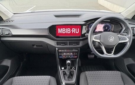 Volkswagen T-Roc I, 2023 год, 1 315 555 рублей, 8 фотография