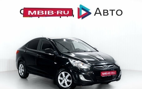 Hyundai Solaris II рестайлинг, 2011 год, 690 000 рублей, 1 фотография
