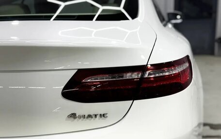 Mercedes-Benz E-Класс, 2019 год, 4 100 000 рублей, 5 фотография