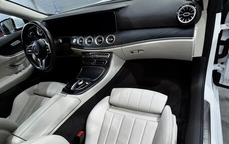 Mercedes-Benz E-Класс, 2019 год, 4 100 000 рублей, 12 фотография