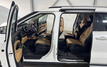 KIA Carnival, 2021 год, 4 100 000 рублей, 14 фотография