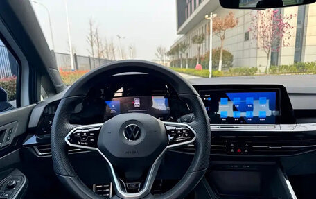 Volkswagen Golf VIII, 2023 год, 1 890 017 рублей, 10 фотография