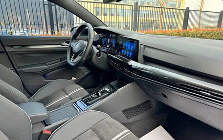Volkswagen Golf VIII, 2023 год, 1 890 017 рублей, 11 фотография