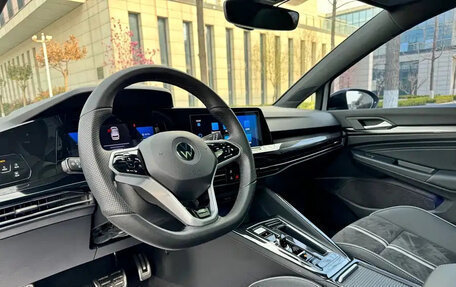 Volkswagen Golf VIII, 2023 год, 1 890 017 рублей, 8 фотография