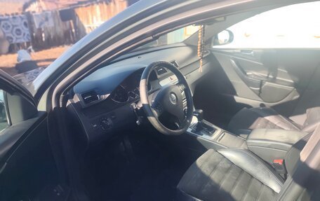 Volkswagen Passat B6, 2007 год, 586 000 рублей, 2 фотография