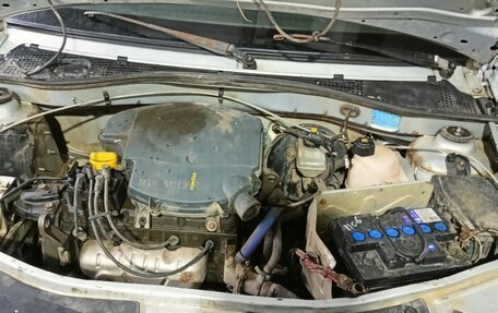 Renault Logan I, 2006 год, 179 000 рублей, 10 фотография