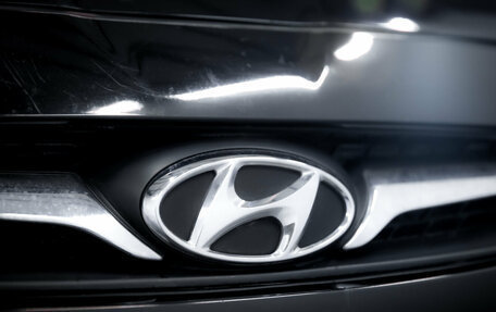 Hyundai Solaris II рестайлинг, 2011 год, 690 000 рублей, 10 фотография