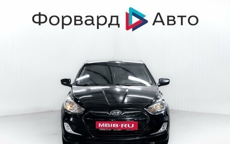 Hyundai Solaris II рестайлинг, 2011 год, 690 000 рублей, 2 фотография