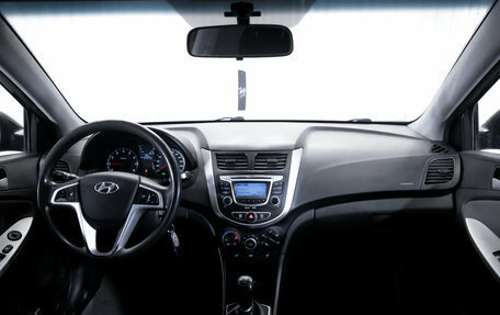 Hyundai Solaris II рестайлинг, 2011 год, 690 000 рублей, 14 фотография