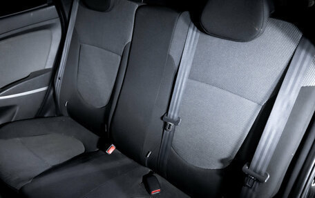 Hyundai Solaris II рестайлинг, 2011 год, 690 000 рублей, 23 фотография